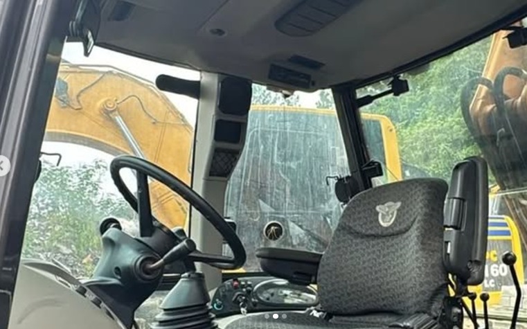 RETROESCAVADEIRA CASE 580N ANO 2020