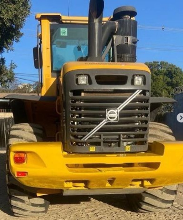 PA CARREGADEIRA VOLVO L120F, ANO 2013
