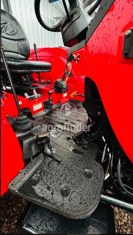 Trator Mahindra 6075 Ano 2020