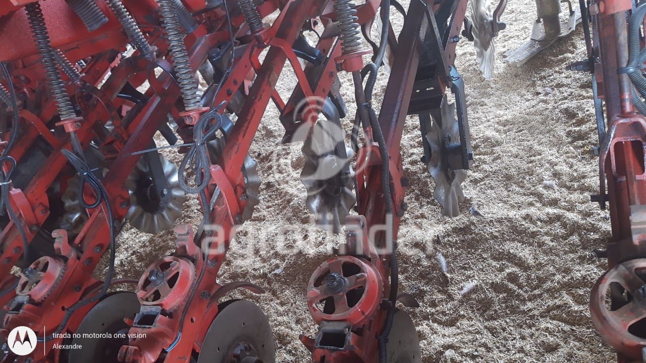 Plantadeira de Verão Semeato PSMC 122 H ano 2004