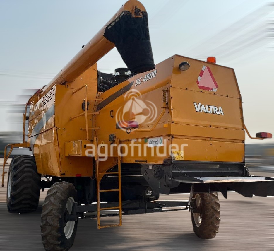 Colheitadeira Valtra  BC4500 ano 2009