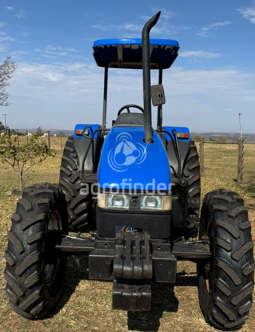 Trator New Holland TL75E Ano 2011