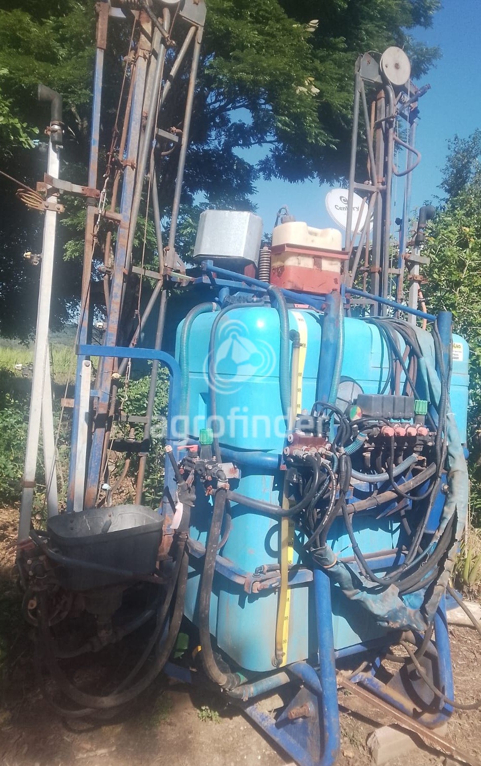 Pulverizador Hidráulico Aral  Velleninho 900L Ano 2010