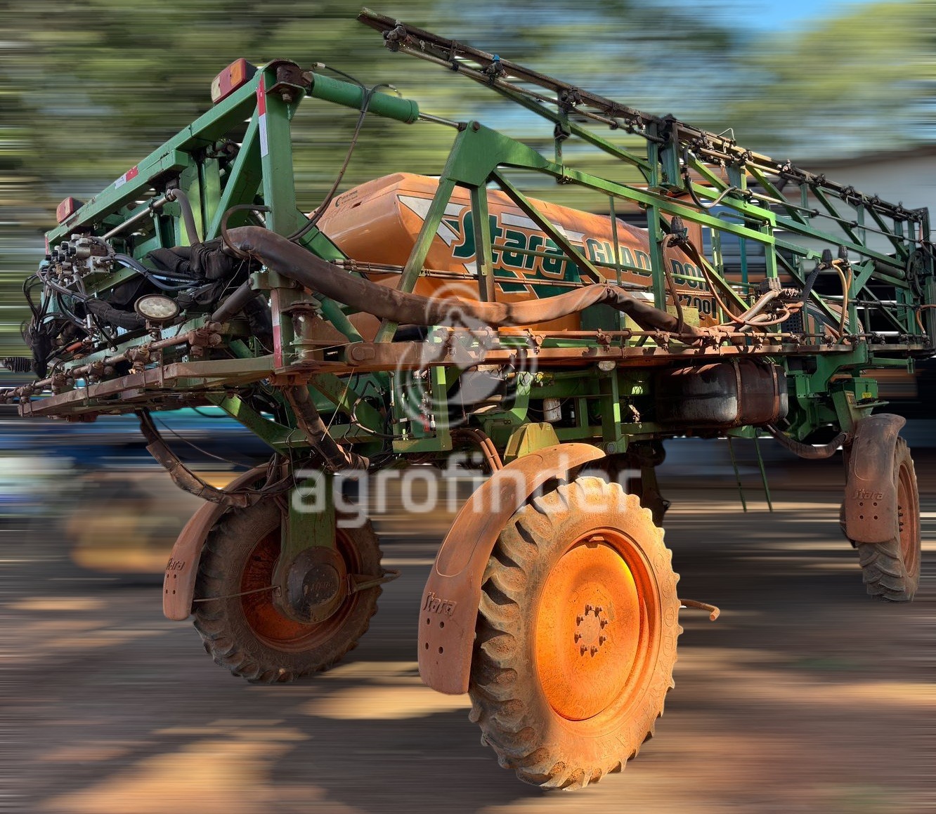 Pulverizador Autop. Stara Gladiador 2700 ano 2013