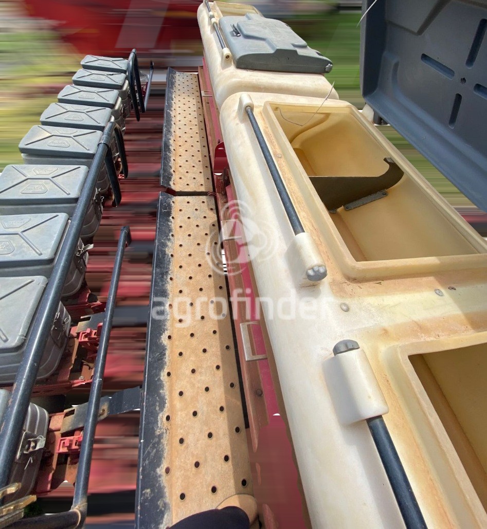 Plantadeira de Verão Semeato 4500SR Ano 2010