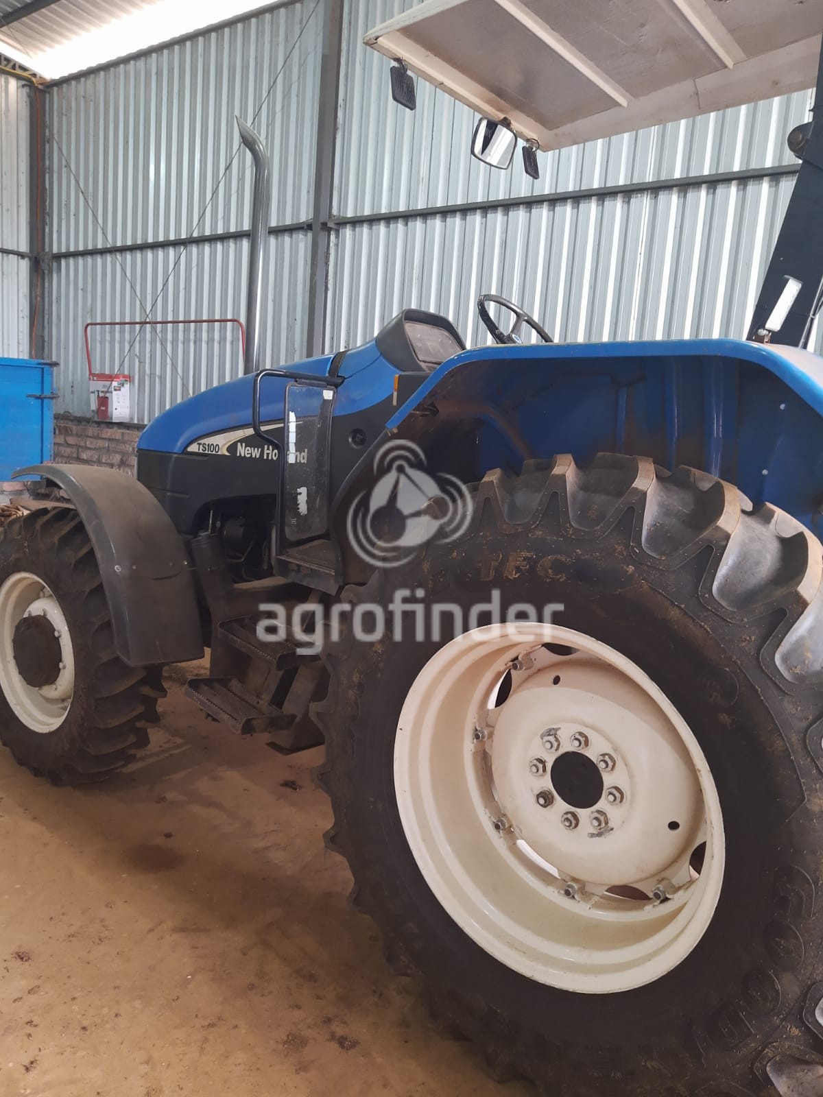 Trator New Holland TS100 ano 2004