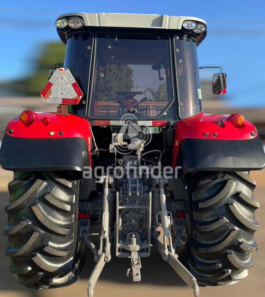 Trator Massey Ferguson 6713R Dyna4 ano 2017