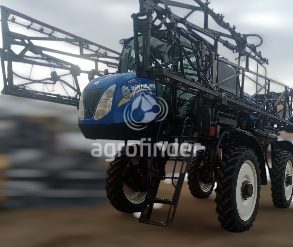Pulverizador Autopropelido New Holland 2500 Ano 2013