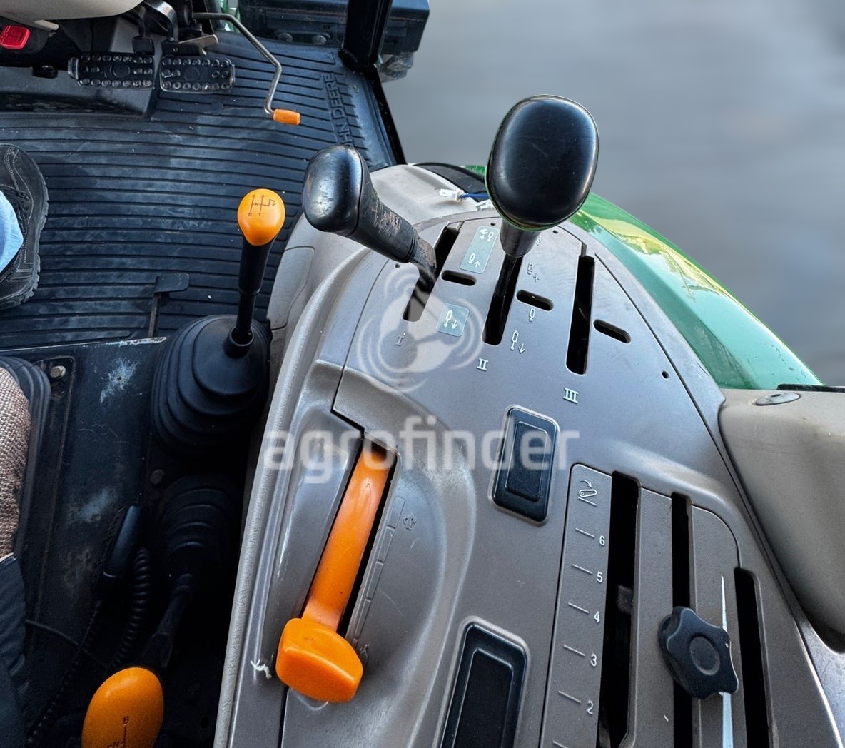 Trator Jonh Deere 5090E ano 2016