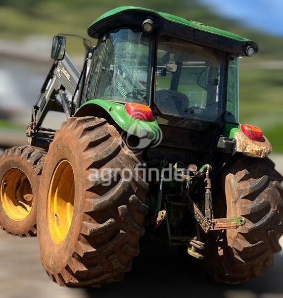 Trator John Deere 5090E ano 2018