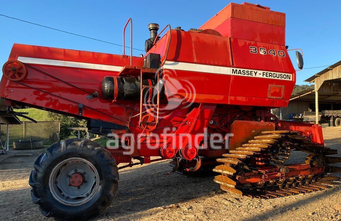 Colheitadeira Massey Ferguson 3640 Ano 1988