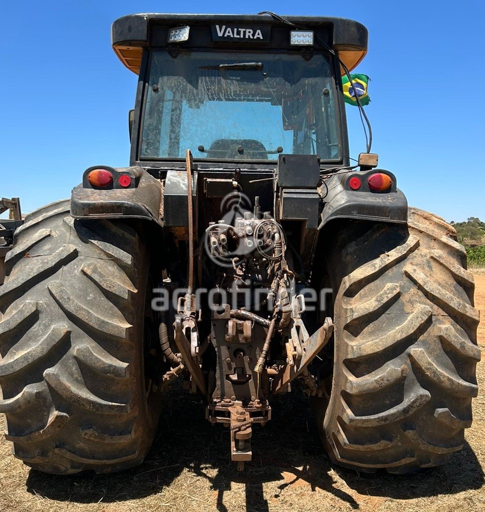 Trator Valtra BH205I ano 2012
