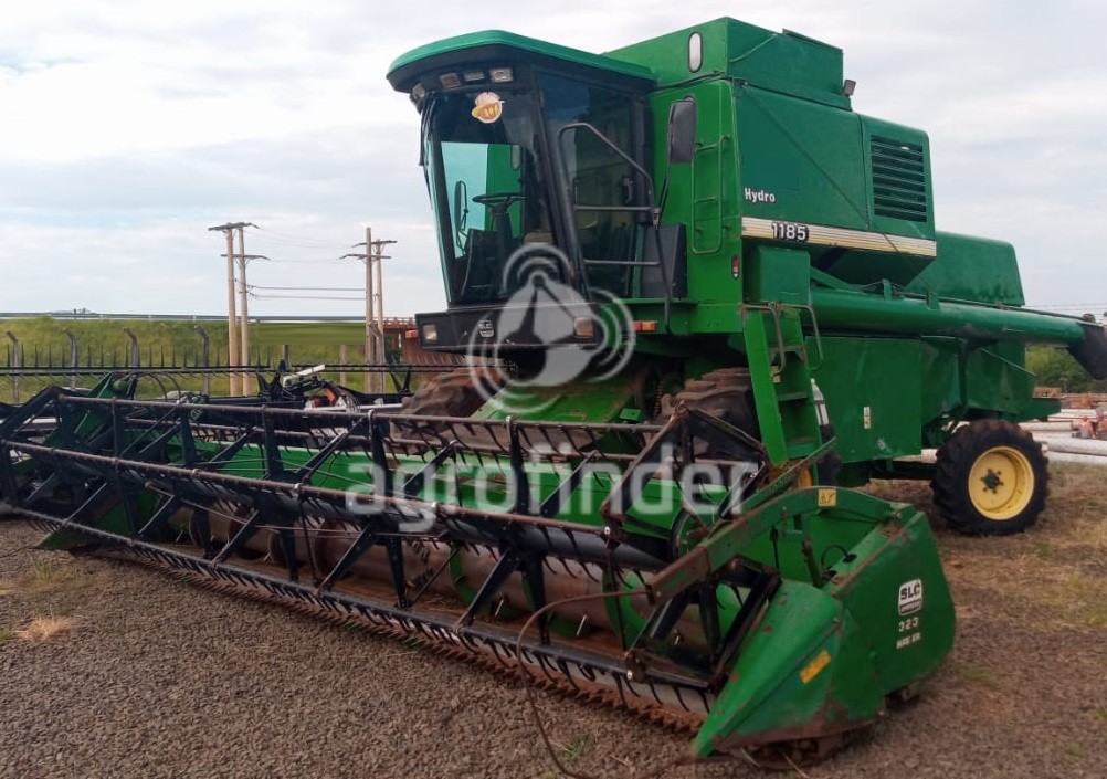 Colheitadeira John Deere 1185 ano 2003