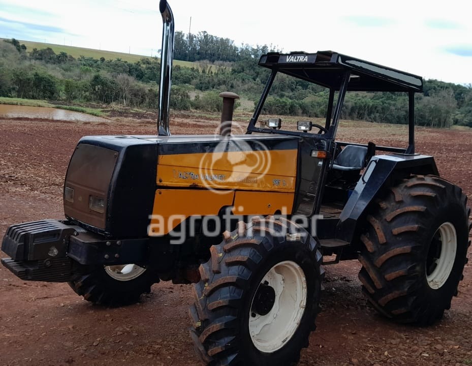 Trator Valtra 985S ano 1998