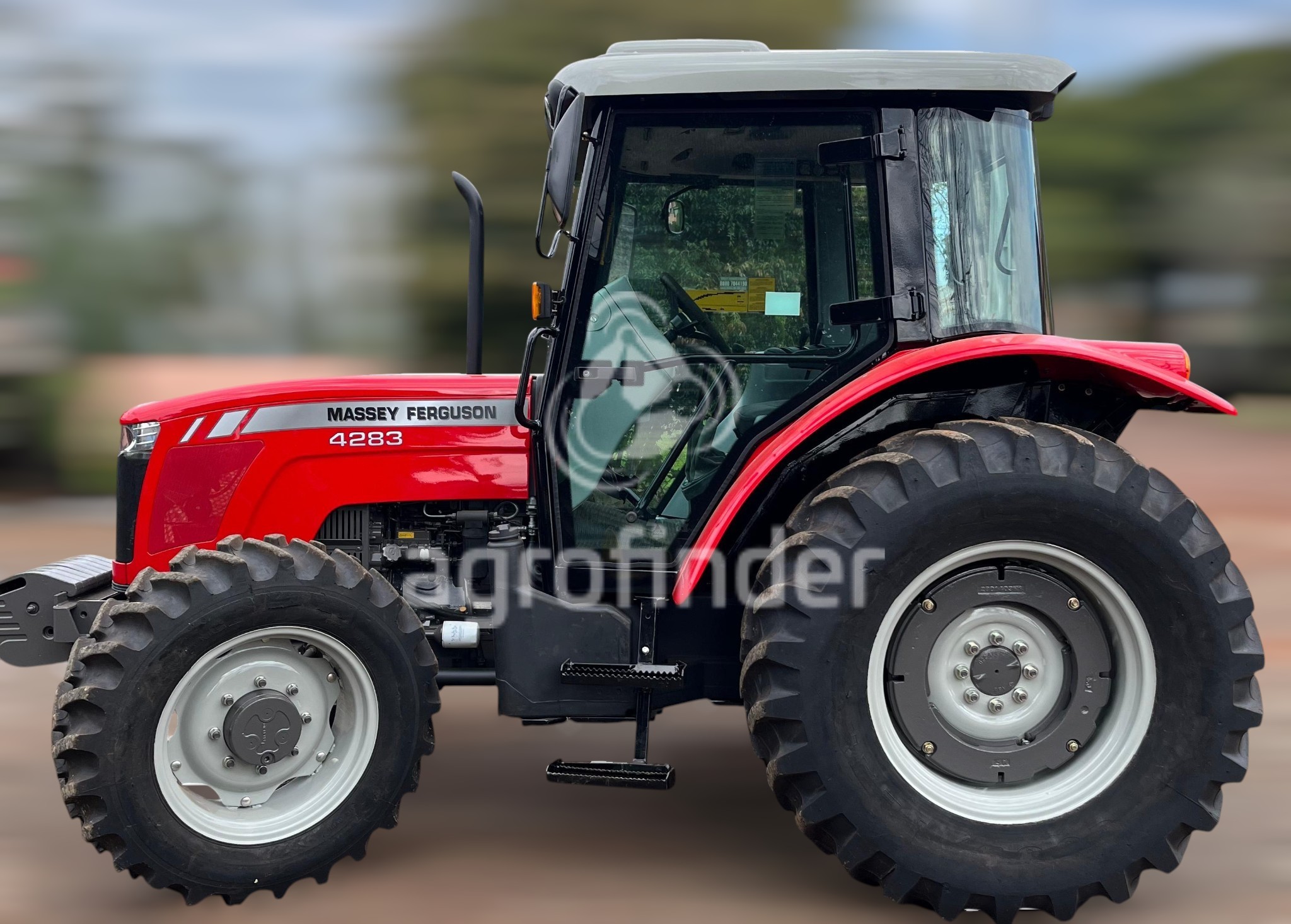 Trator Massey Ferguson  4283 ano 2015