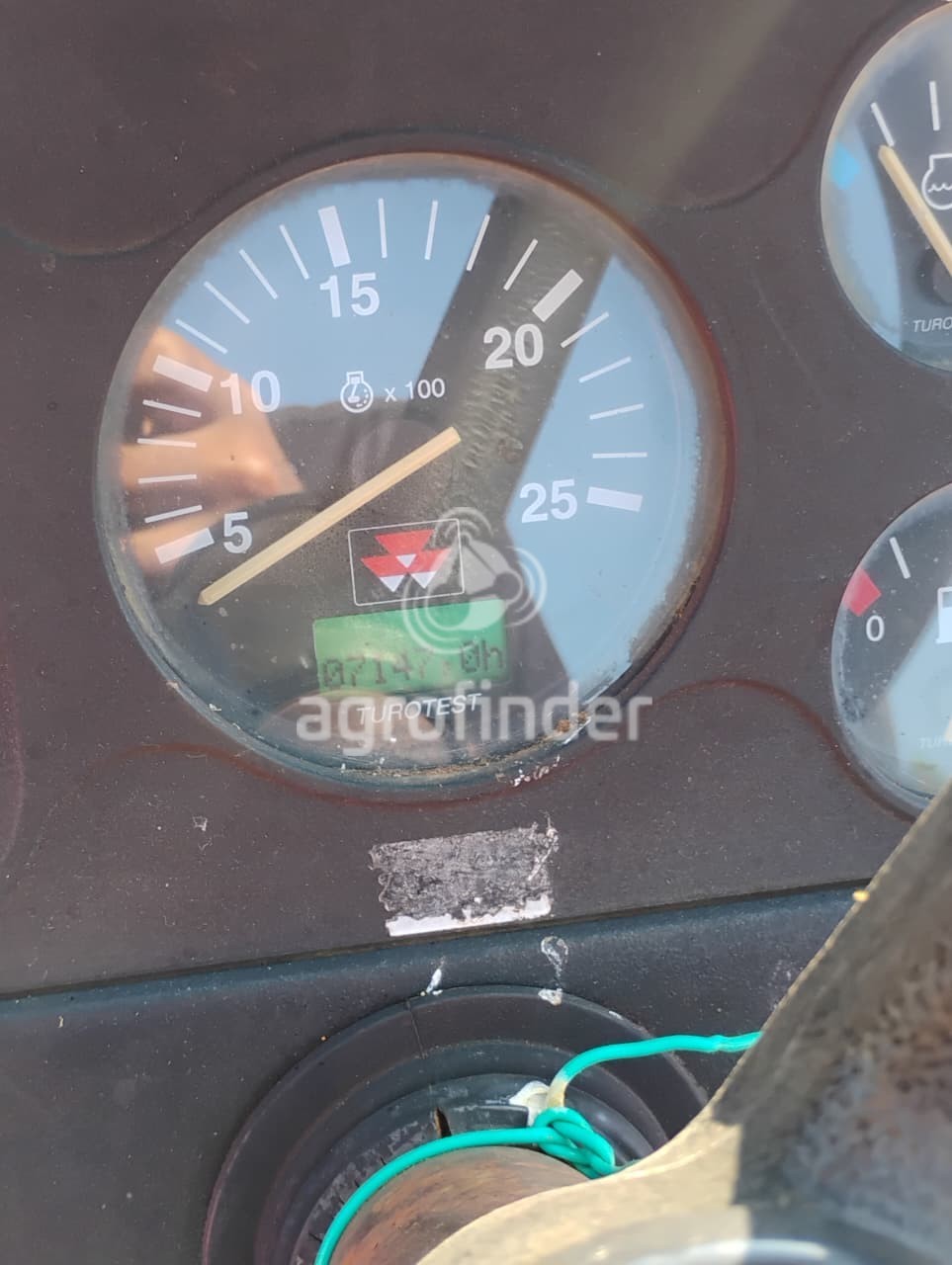 Trator Massey Ferguson 275 ano 2008