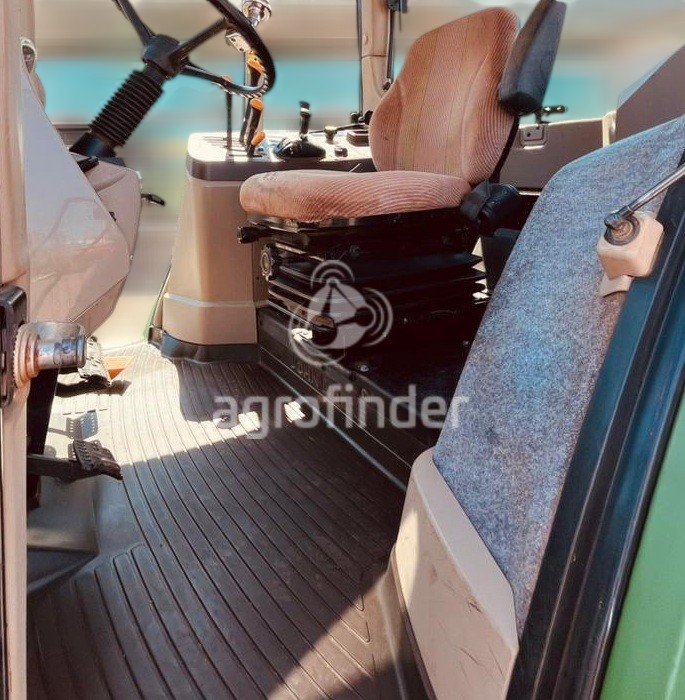 Trator John Deere 6100J ano 2018