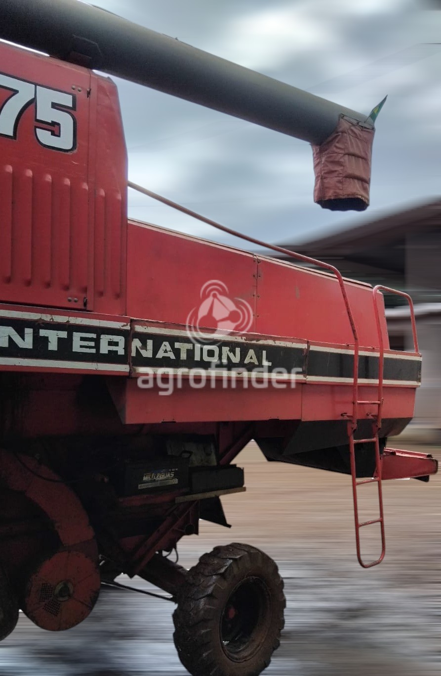 Colheitadeira Ideal 9075 ano 1995