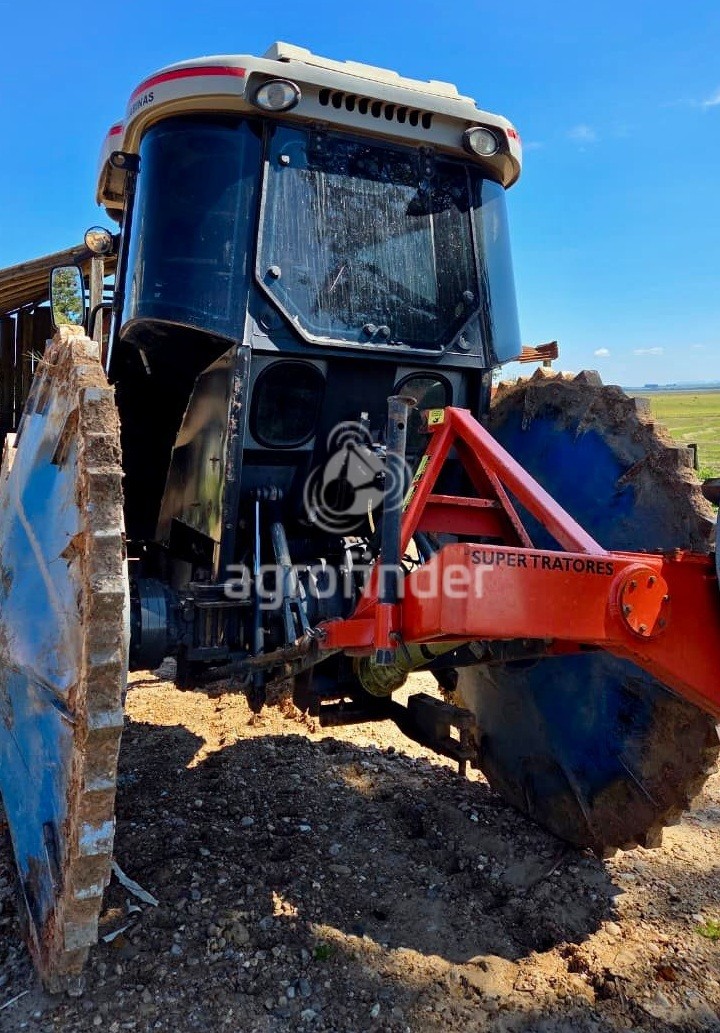 Trator Massey Ferguson  4283 ano 2011