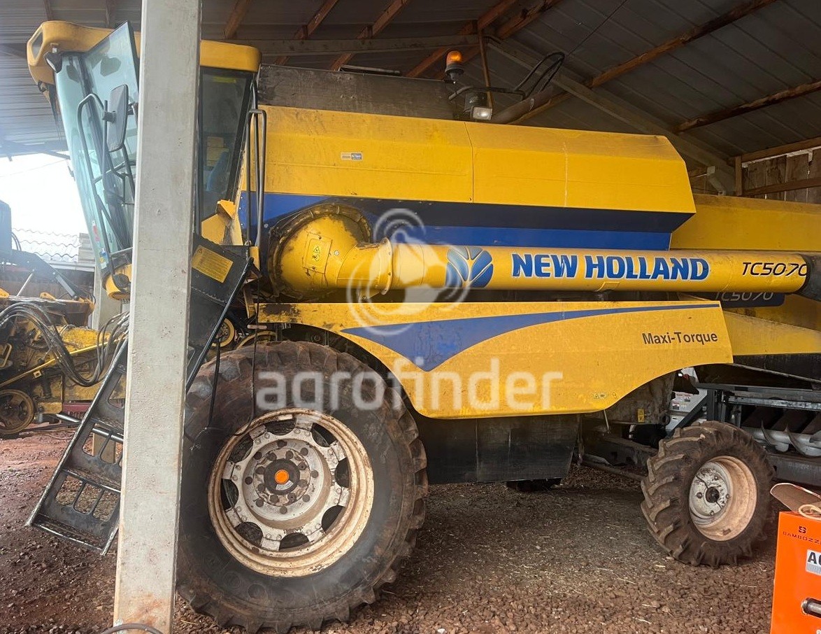 Colheitadeira New Holland TC5070 ano 2018