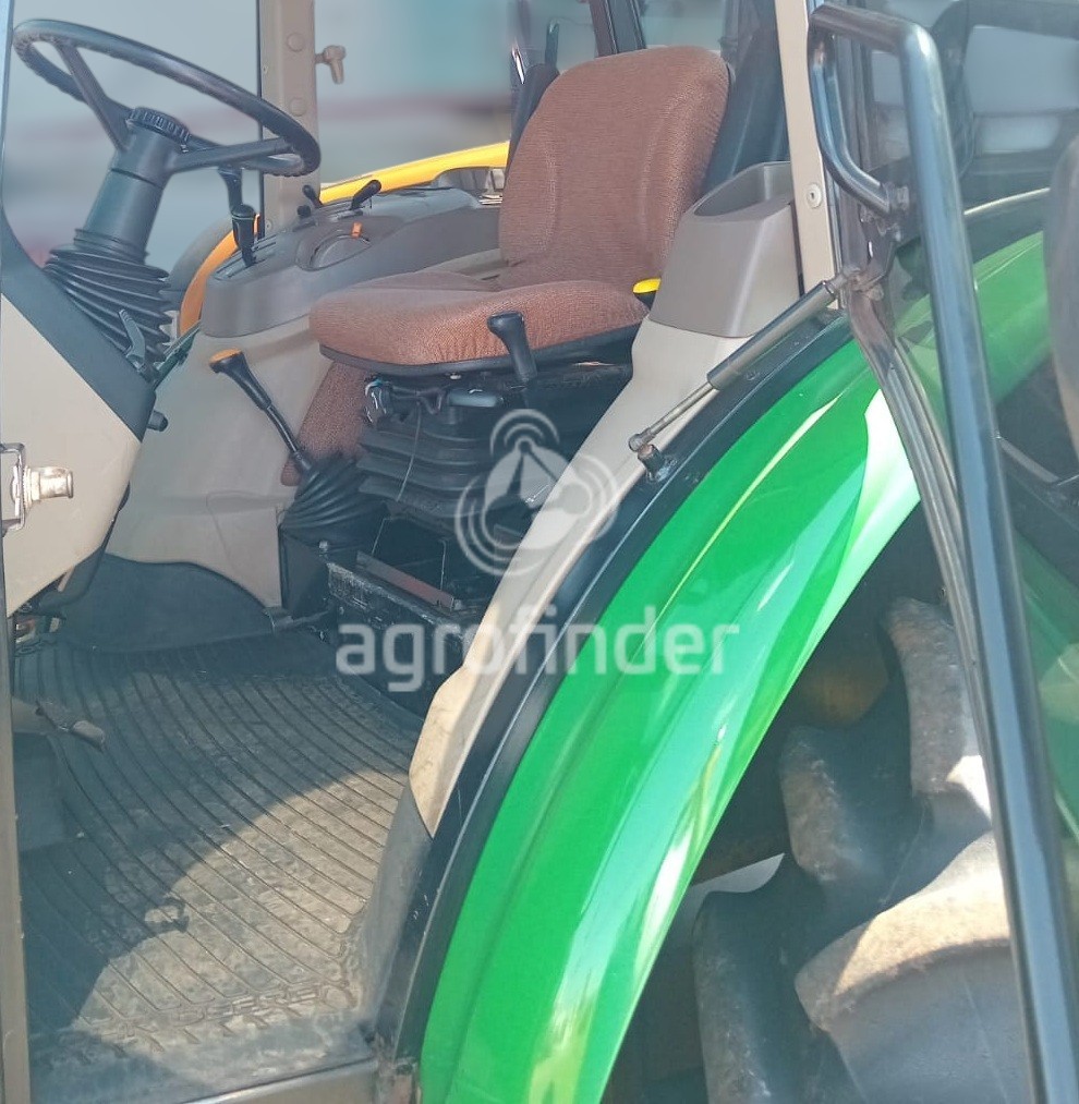 Trator John Deere 5078E ano 2014