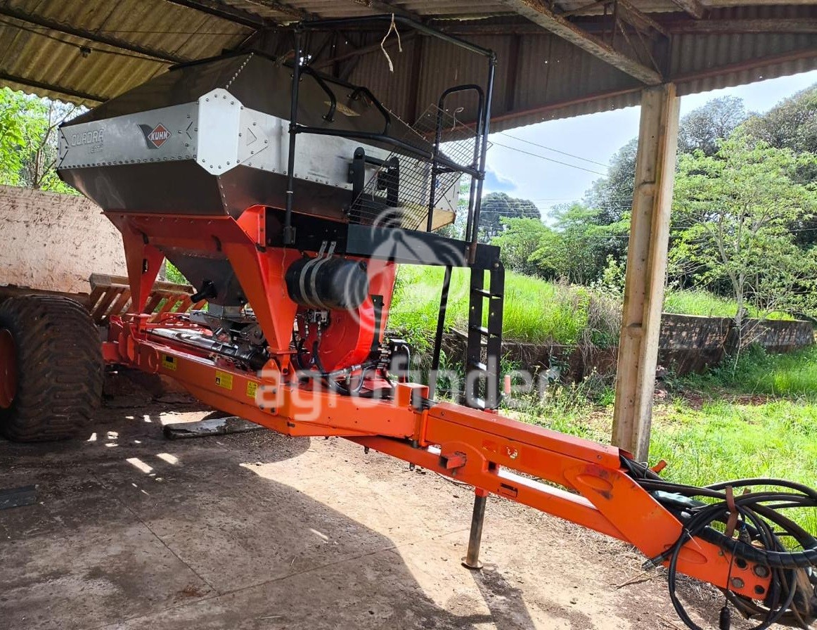 Plantadeira de Inverno Kuhn QuadraVenta10.000 ano 2013