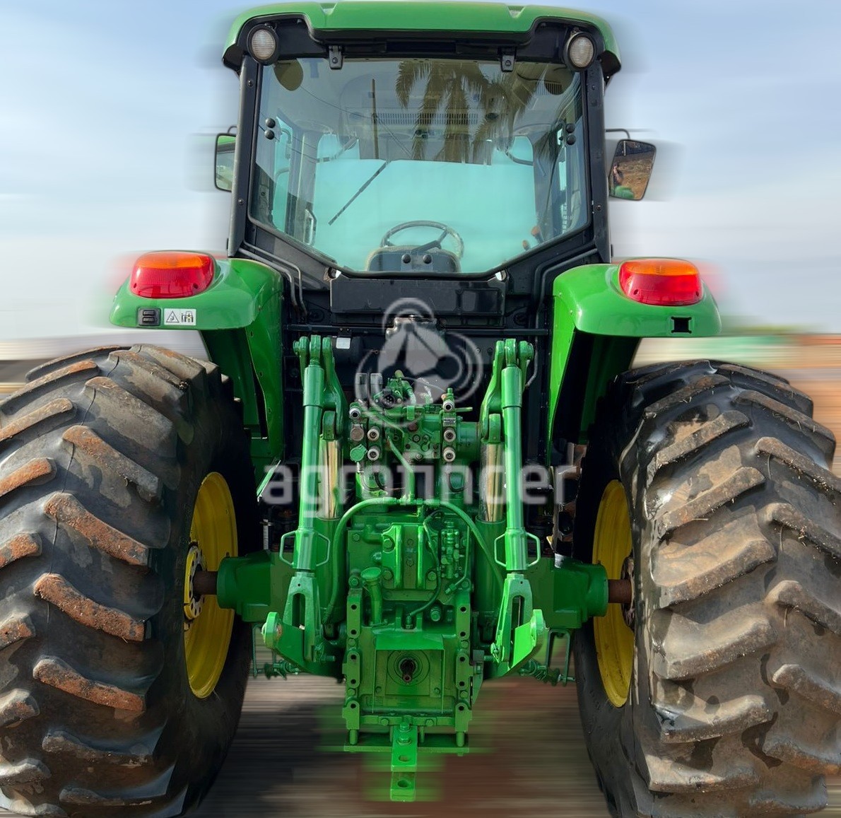 Trator John Deere 6190J 2017