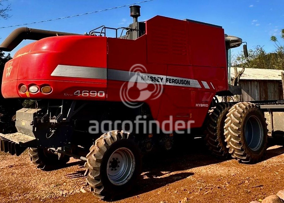 Colheitadeira Massey Ferguson 4690 Ano 2018