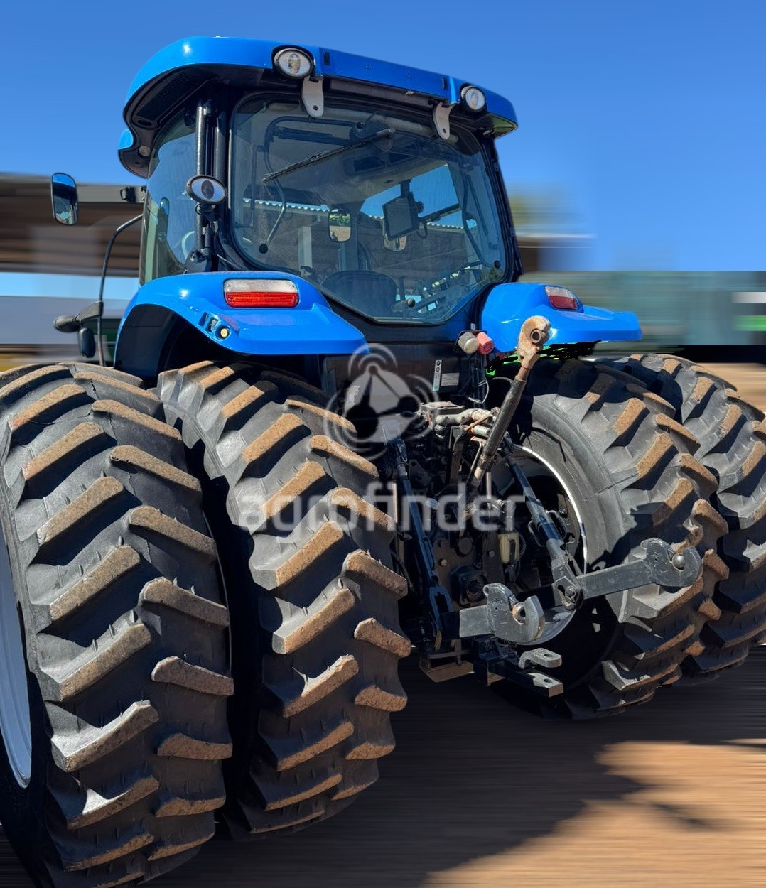 Trator New Holland T7 245 ano 2017
