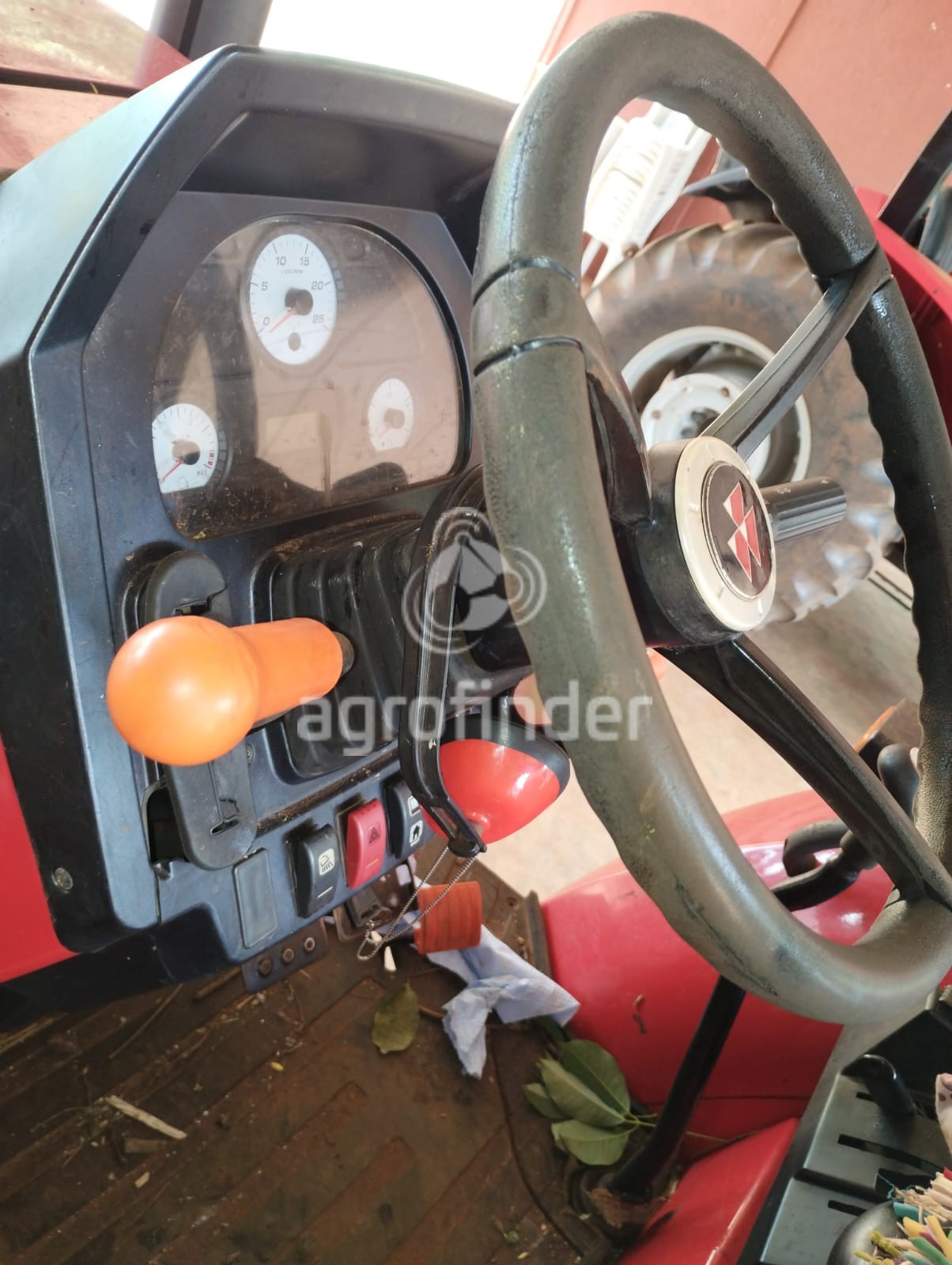 Trator Massey Ferguson  4707 ano 2020