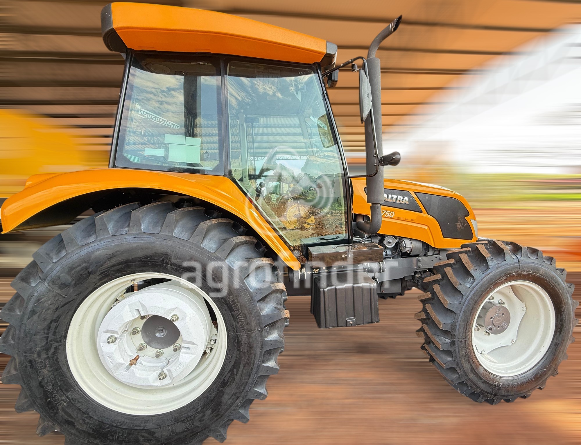 Trator Valtra A750 ano 2015