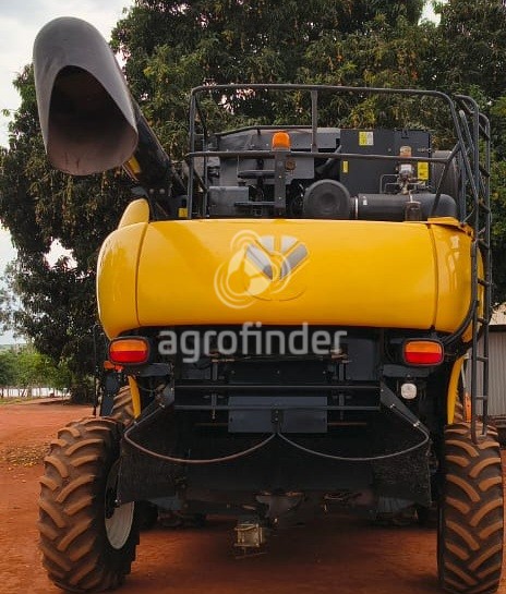 Colheitadeira New Holland CR5.85 ano 2018
