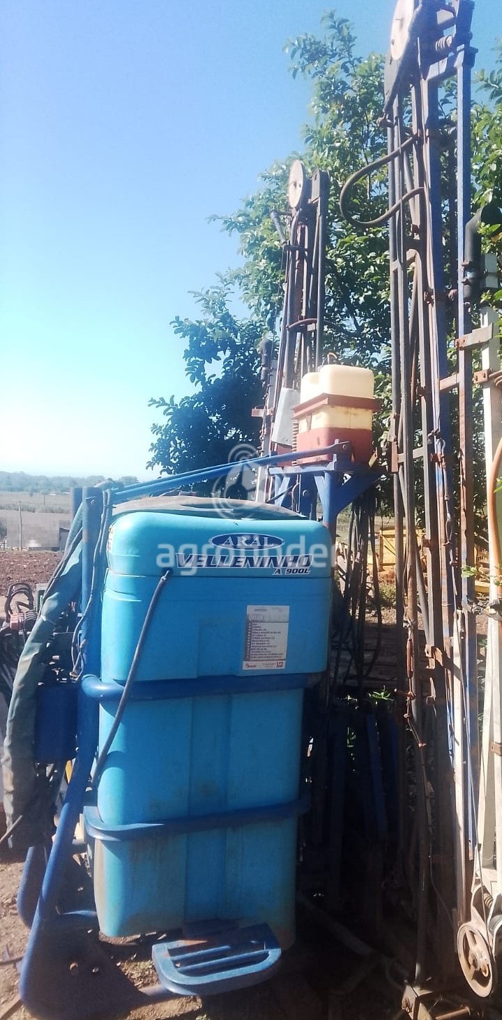 Pulverizador Hidráulico Aral  Velleninho 900L Ano 2010