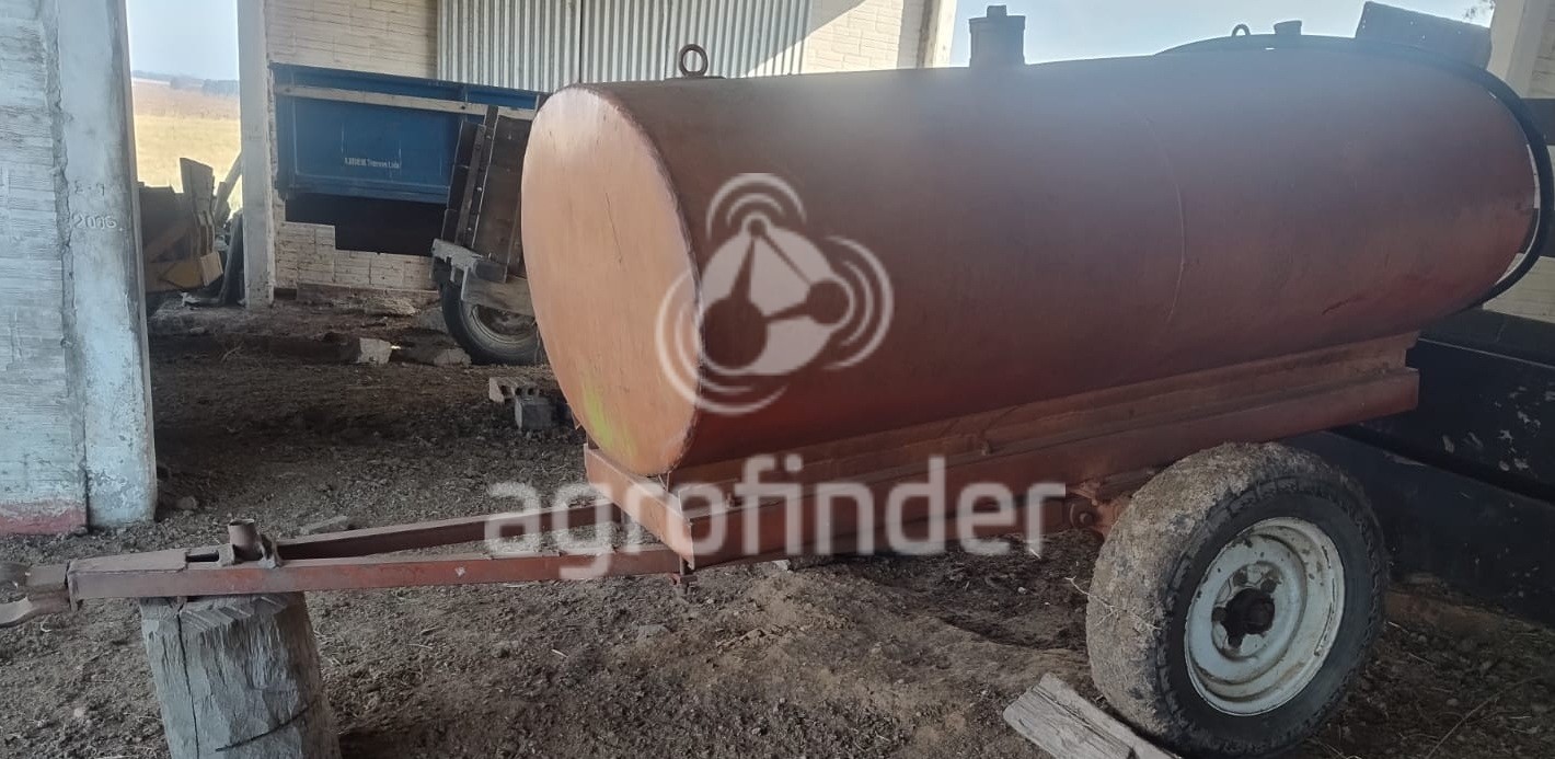 Tanque de Diesel  Masal 2000 litros Ano 1999