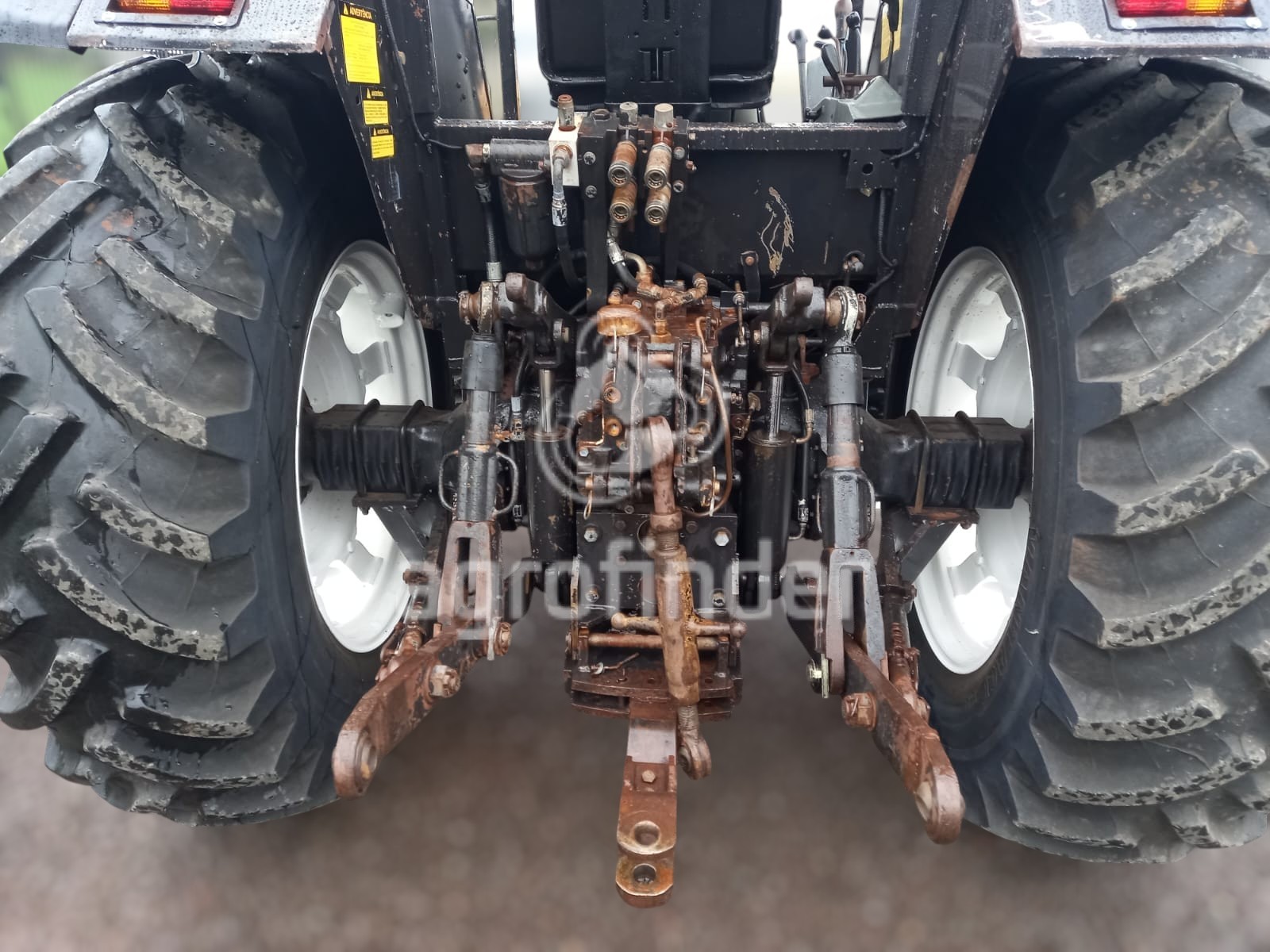 Trator Valtra BM100 Ano 2007