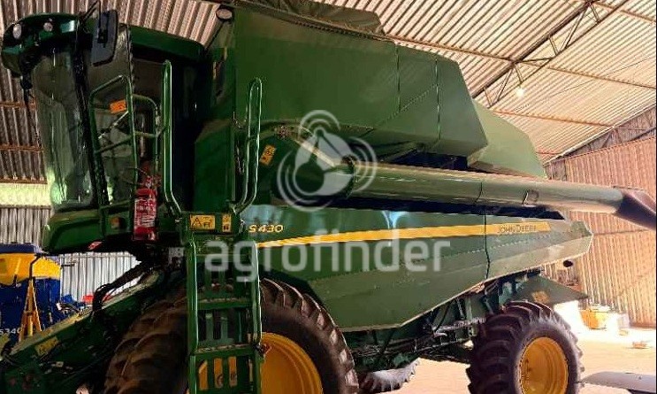 Colheitadeira John Deere S430  ano 2021