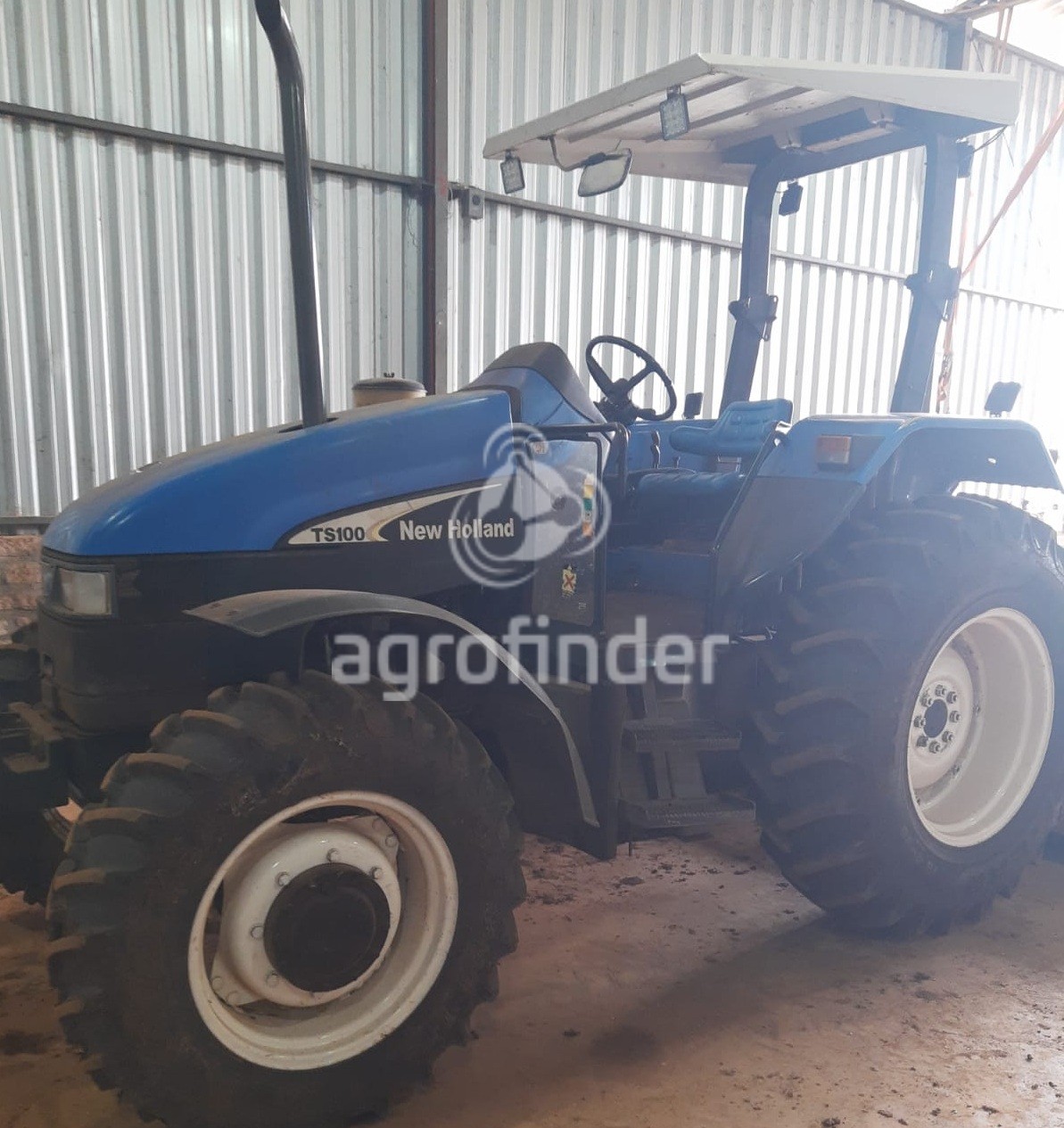 Trator New Holland TS100 ano 2004