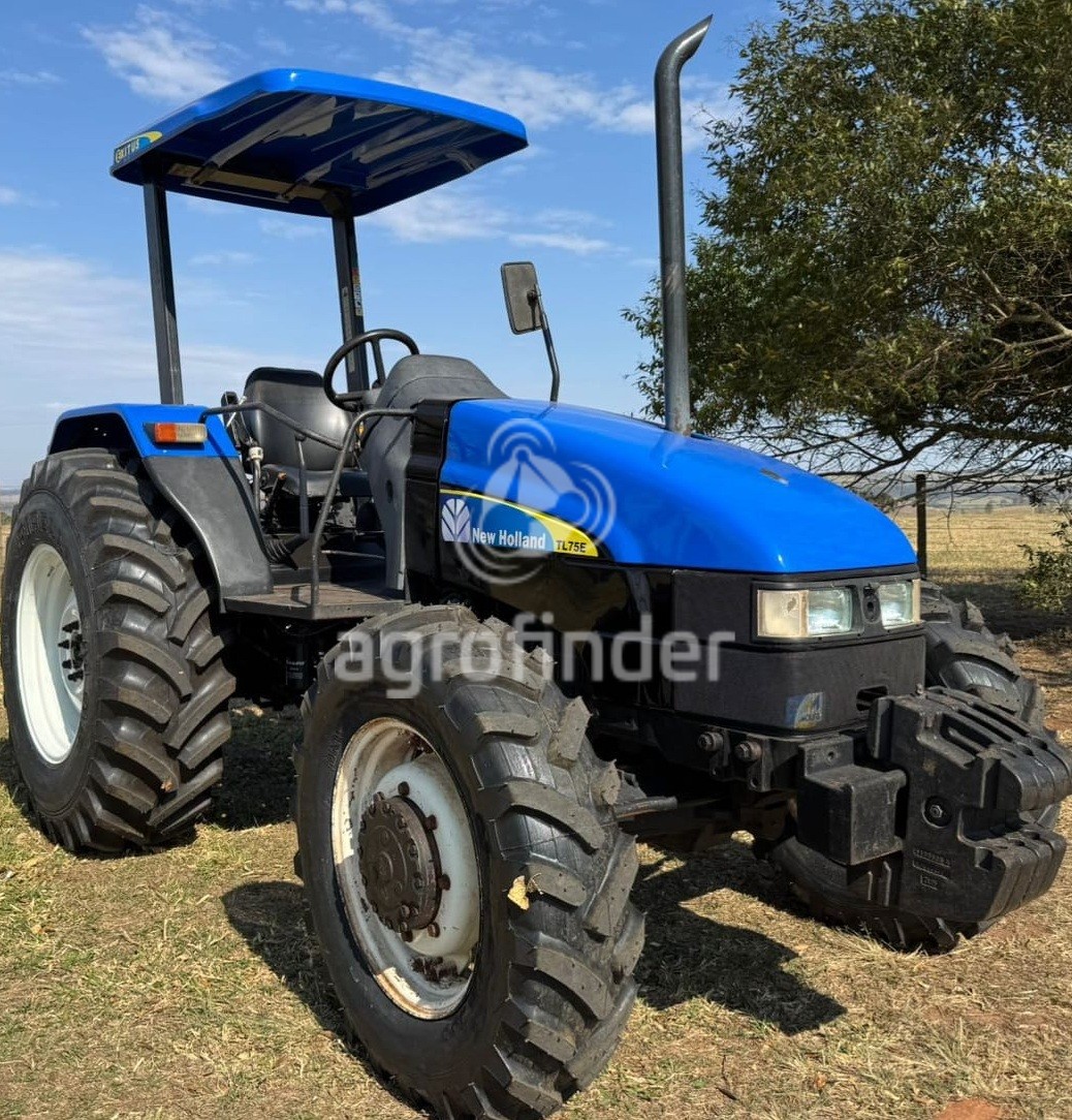 Trator New Holland TL75E Ano 2011