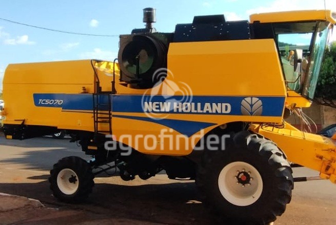 Colheitadeira New Holland TC5070 ano 2017