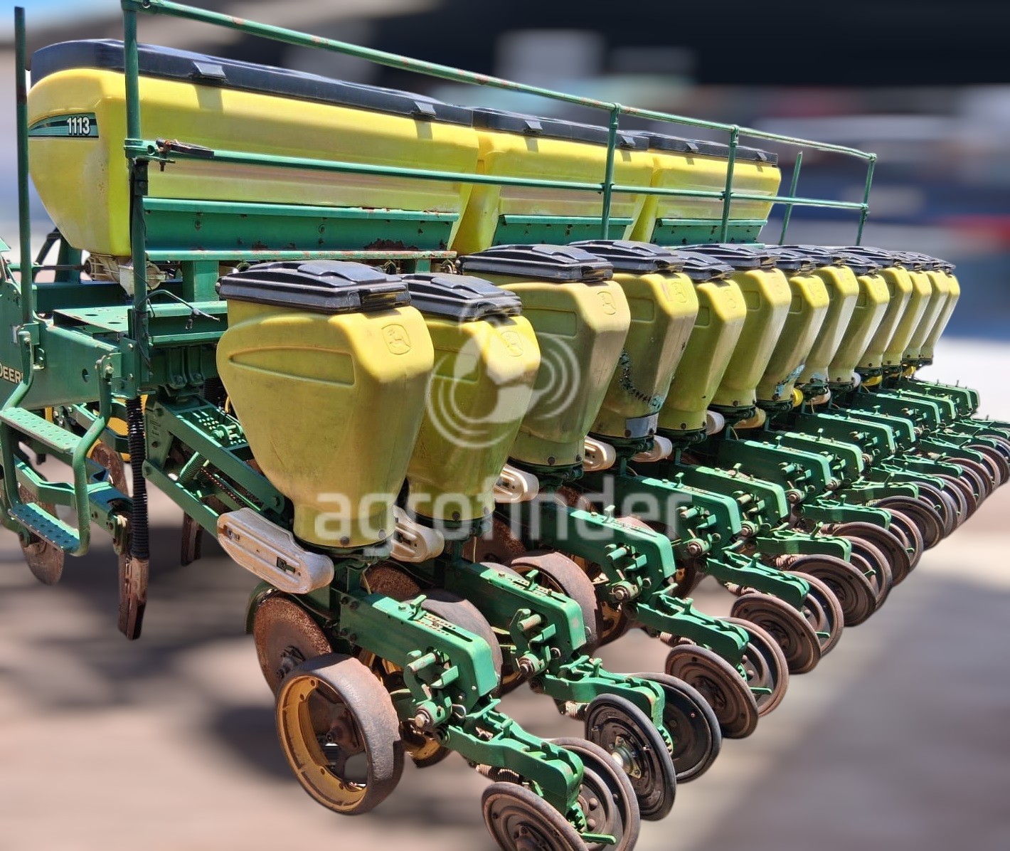 Plantadeira de Verão John Deere 1113 ano 2011