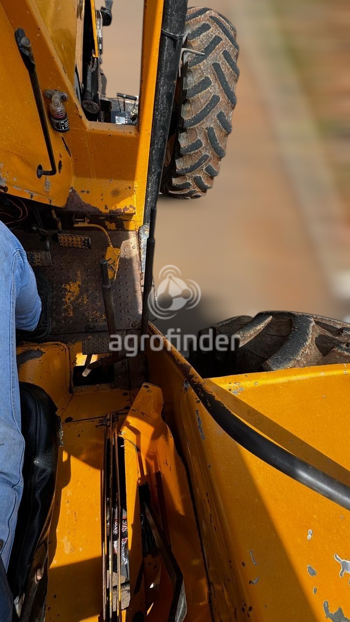 Trator Valmet 128 ano 1983