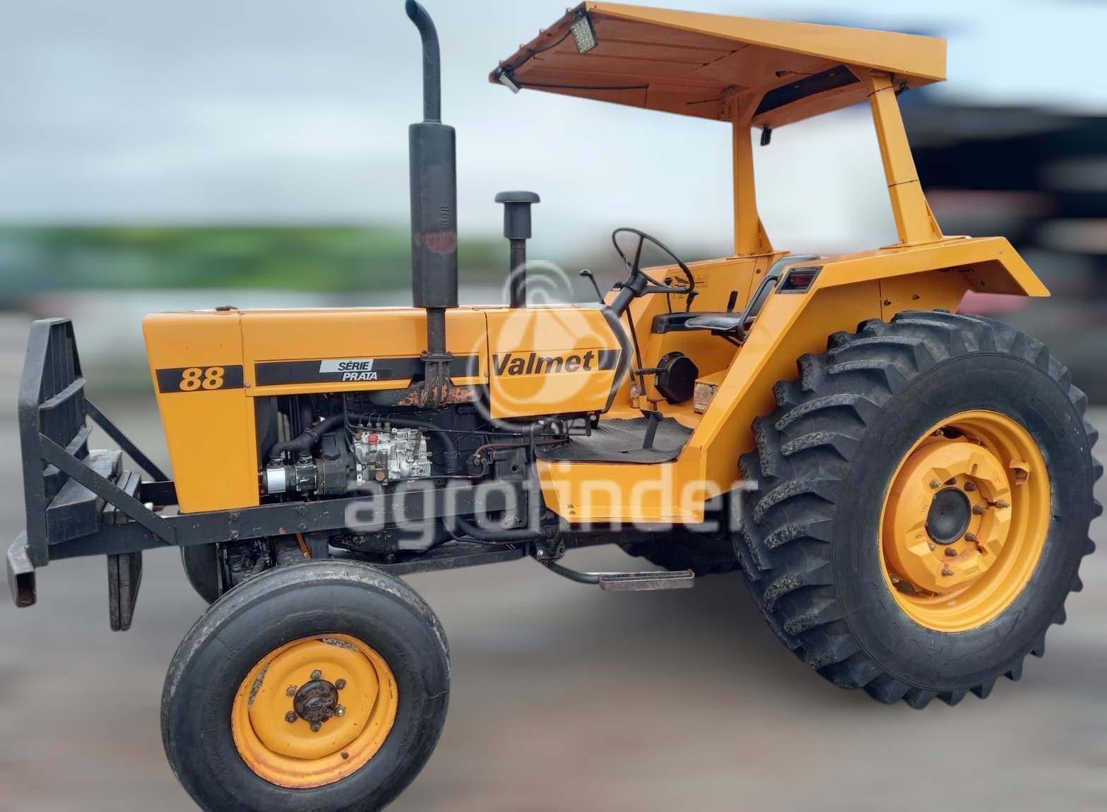 Trator Valmet 88 ano 1985
