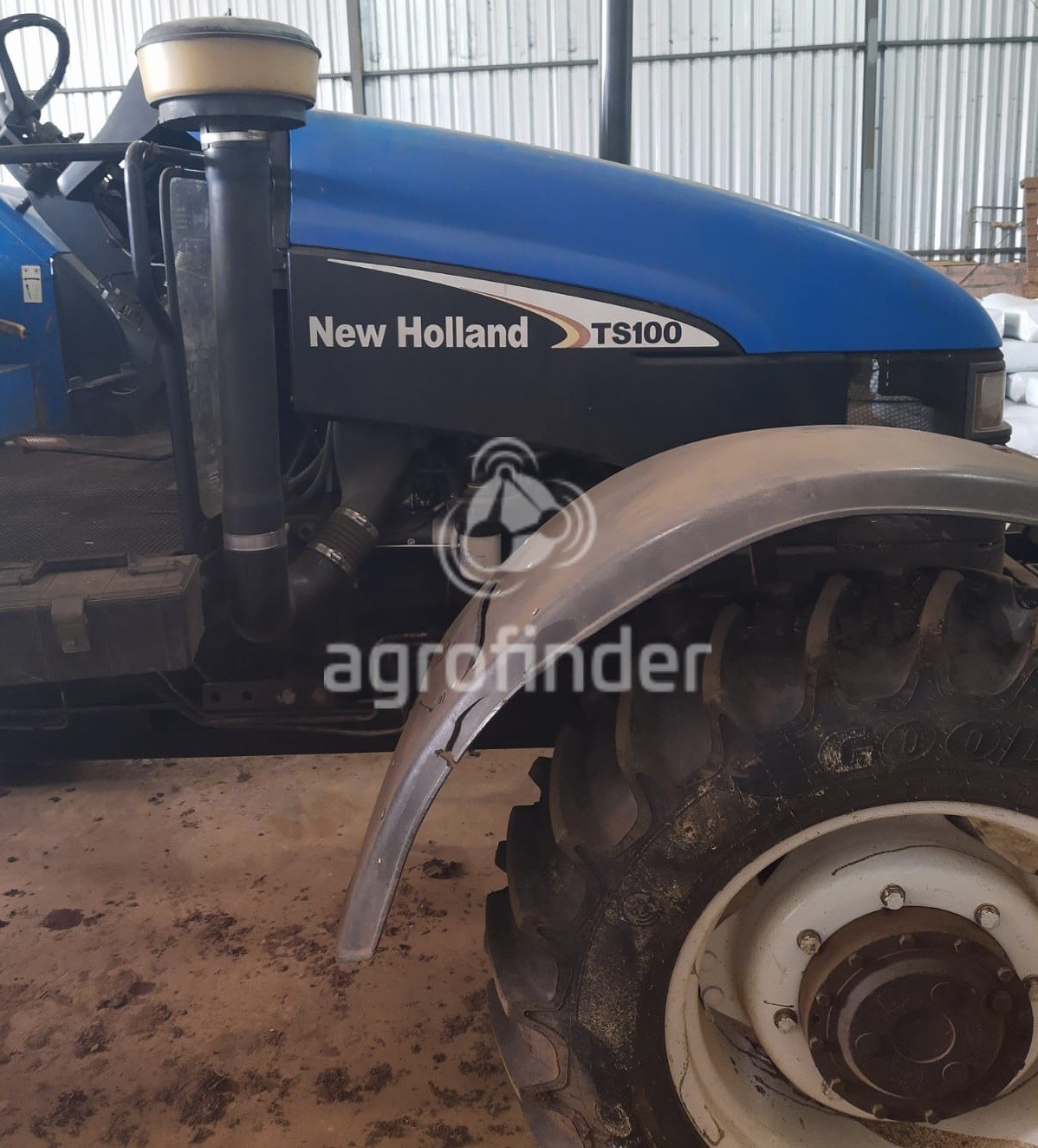 Trator New Holland TS100 ano 2004