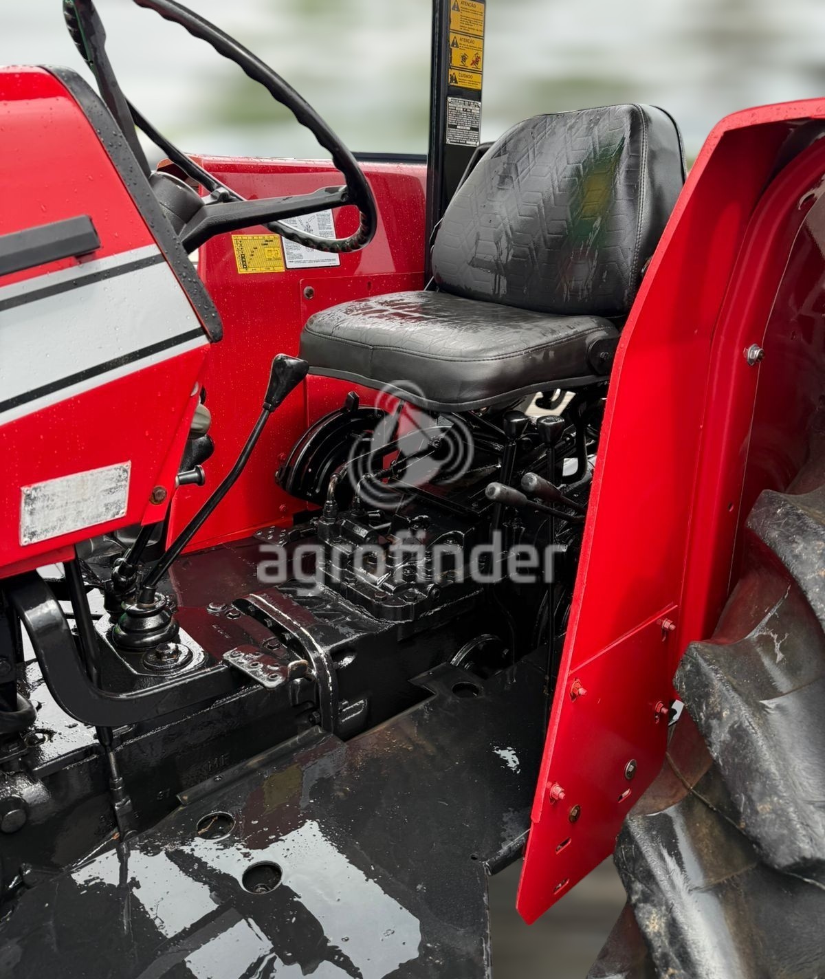 Trator Massey Ferguson 265 ano 1996