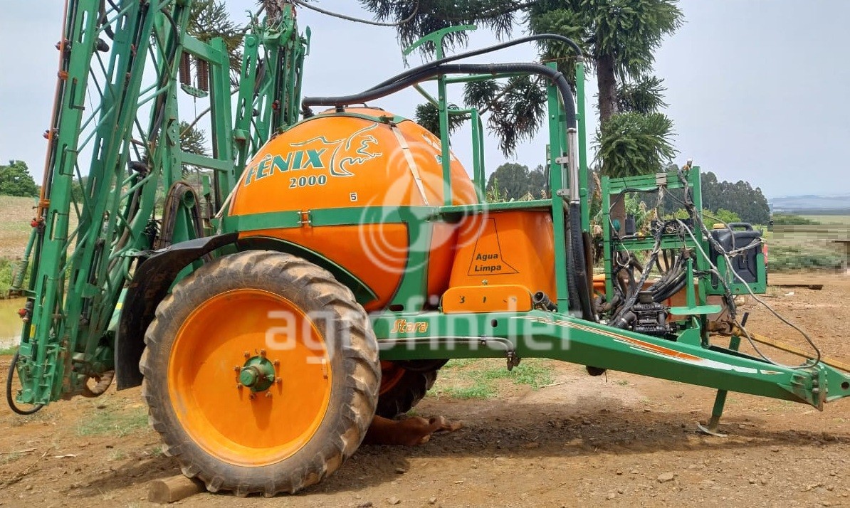 Pulverizador de Arrasto Stara Fênix 2000 Ano 2012