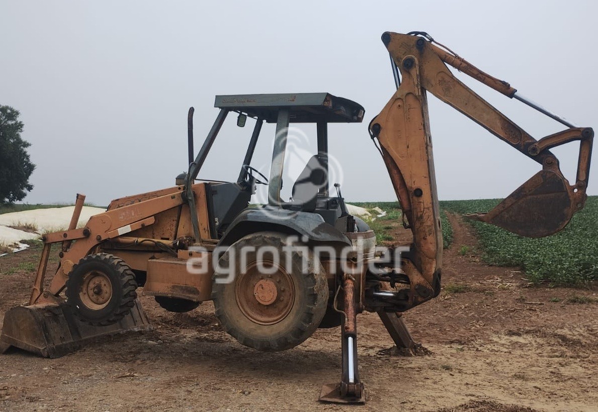 Retroescavadeira Case 580 Ano 1999