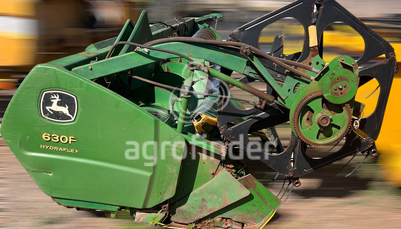 Plataforma de corte John Deere 630F Ano 2004