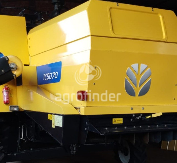 Colheitadeira New Holland TC5070 ano 2017