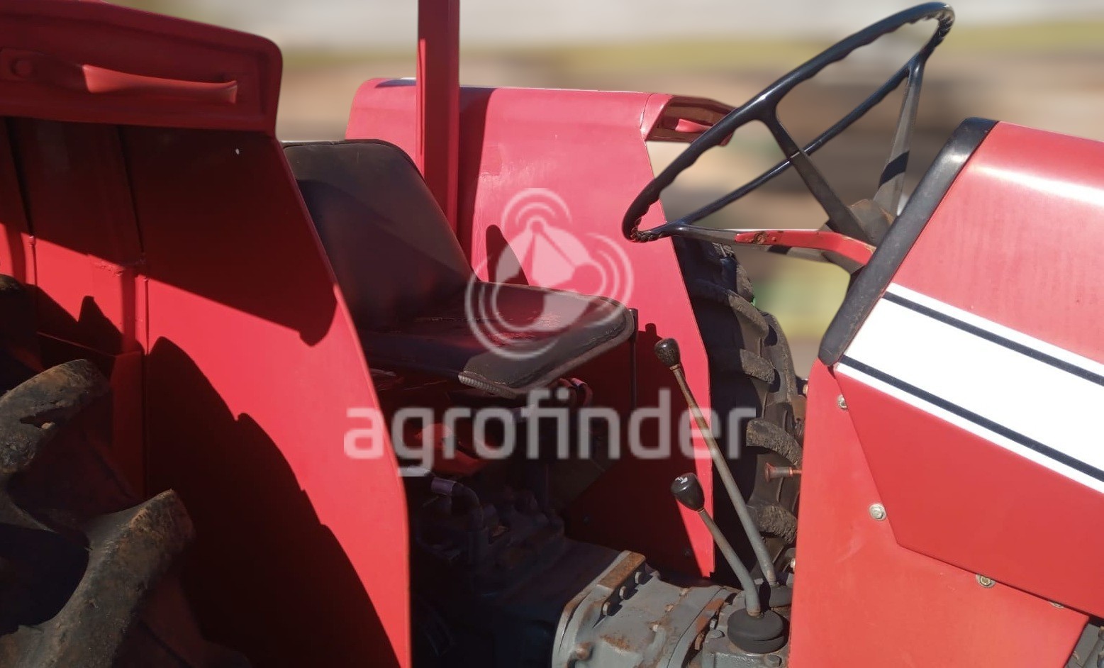 Trator Massey Ferguson 290 ano 1982