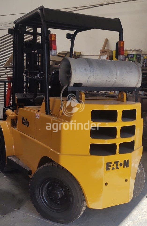 Empilhadeira  Yale  G83P Ano 2005